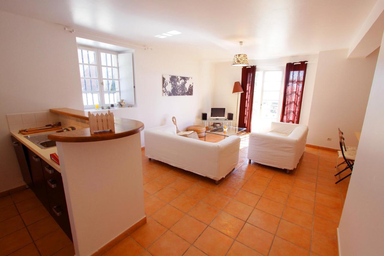 Domaine De Garille Vila Aragon Exterior foto